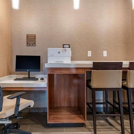 Comfort Suites Camp Hill-Harrisburg West Экстерьер фото