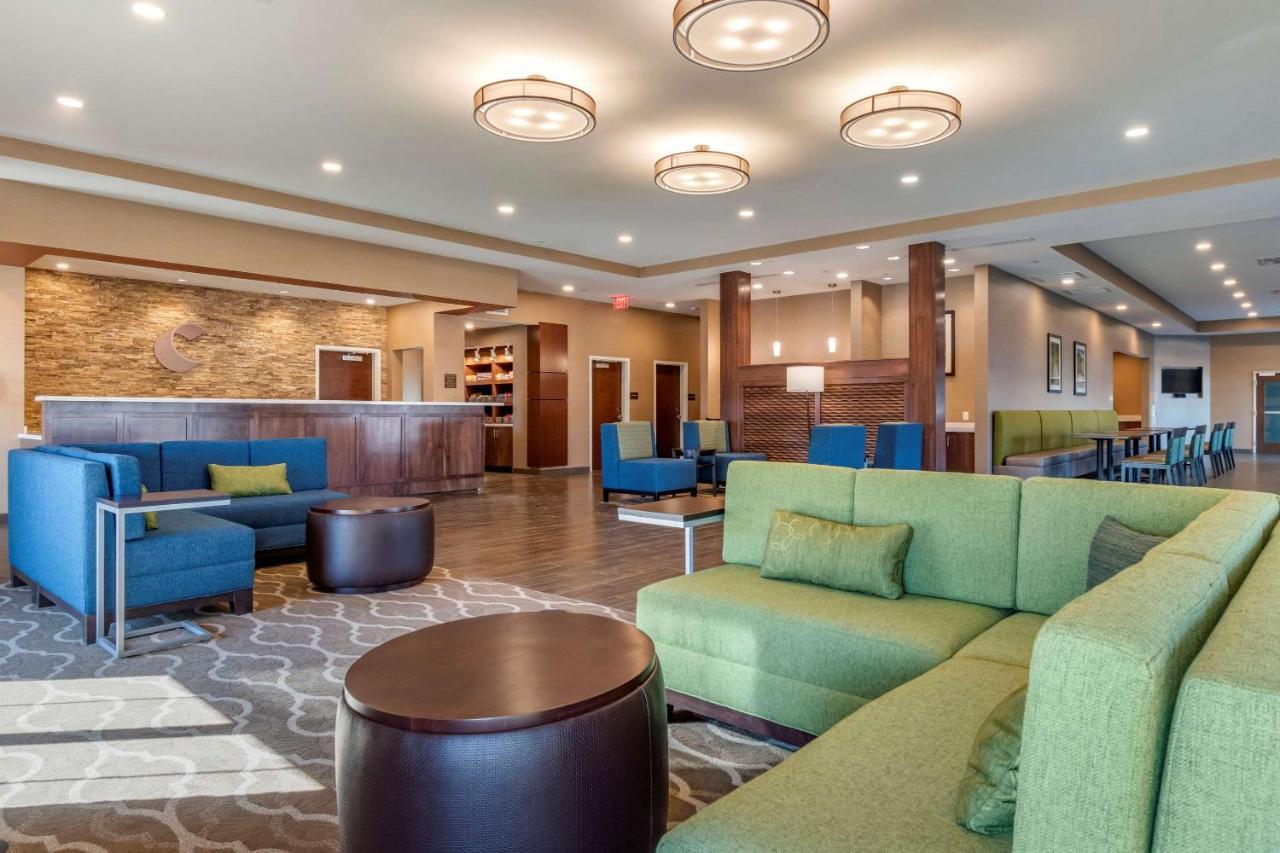 Comfort Suites Camp Hill-Harrisburg West Экстерьер фото